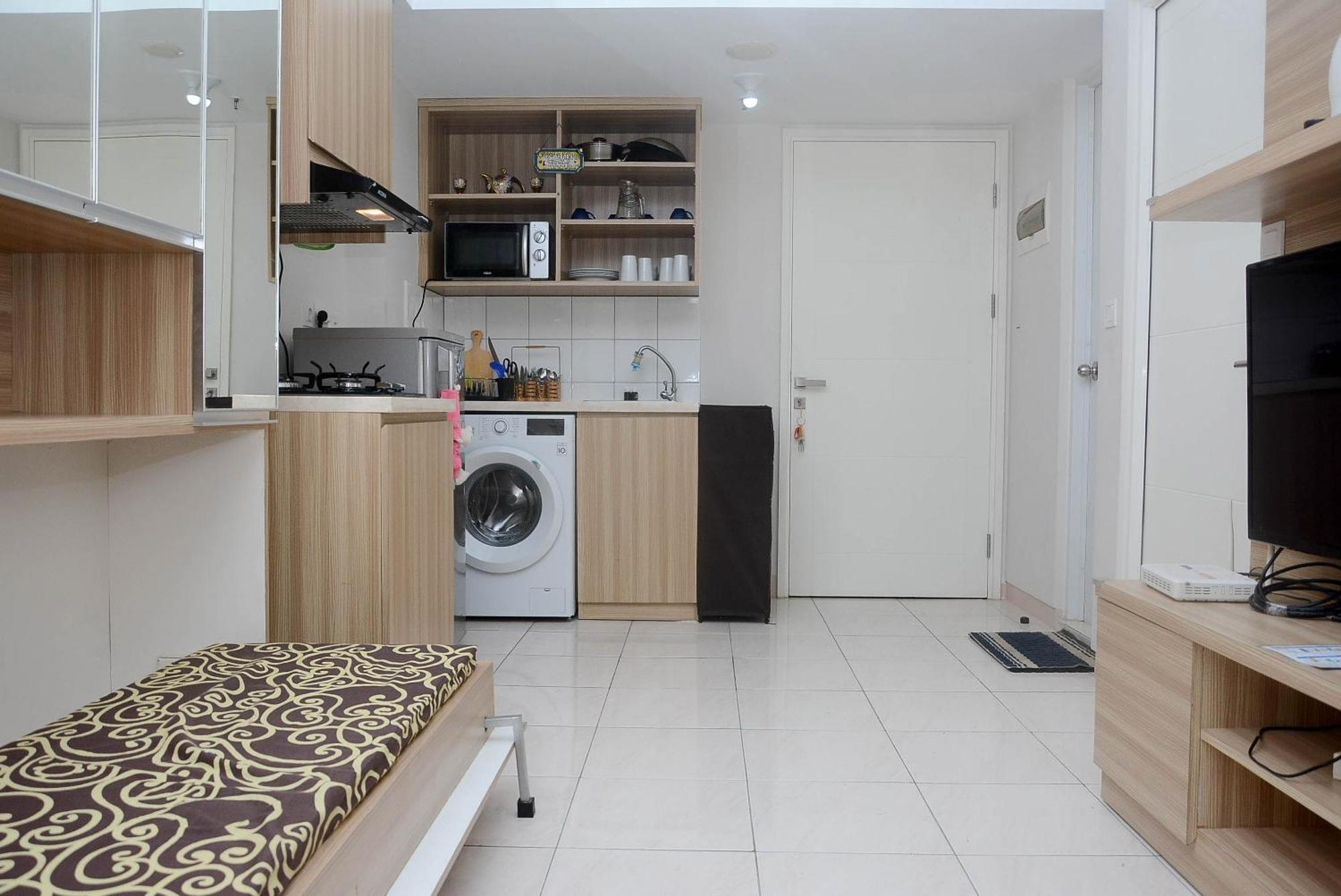 Modern 2br Springlake Summarecon By Travelio *